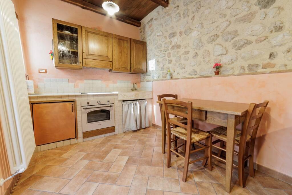 Appartamento Venturini Треви Экстерьер фото
