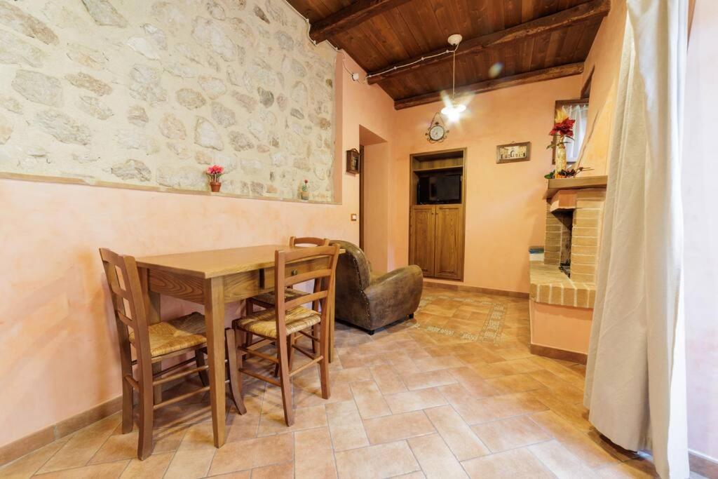 Appartamento Venturini Треви Экстерьер фото